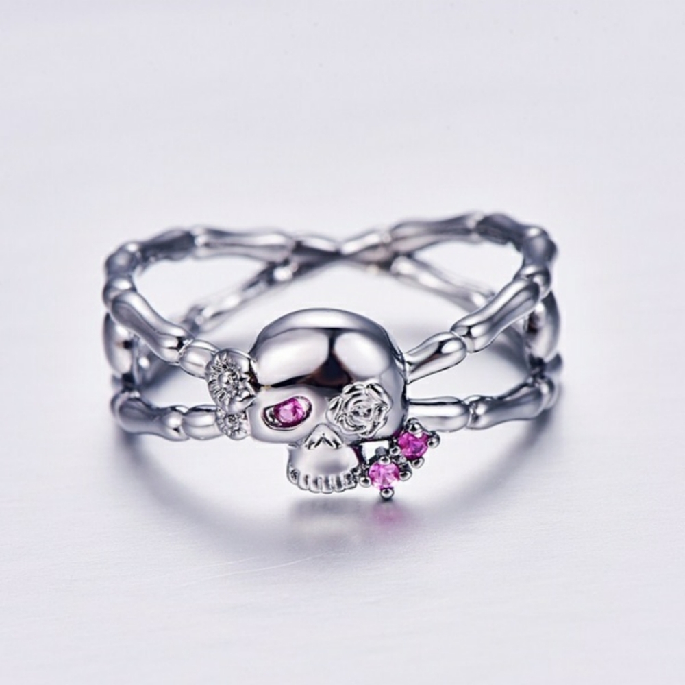 💀 Antique skull ring